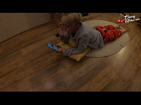 ❤️ Hullu blondiin imeb tohutut munni ja hüppab selle peal - anaalseksiga ☑ Kaunis porno at et.mrvideospornogratis.ru ❌️❤